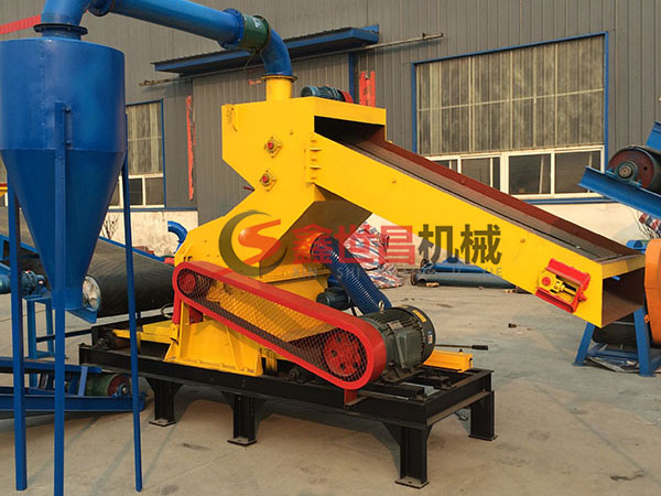 廢舊輪胎粉碎設備